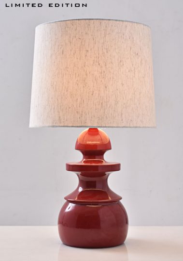 piment-rouge-lighting-manufacturer-limited-edition-pawn-red-on-stock