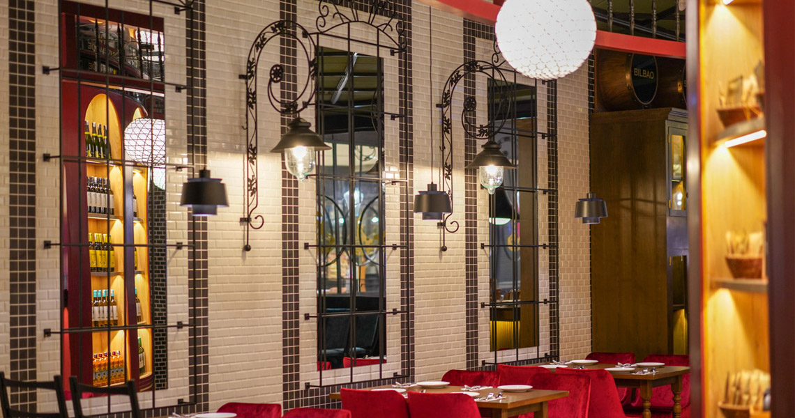hospitality lighting projects by piment rouge lighting bali at tapas club malaysia ls