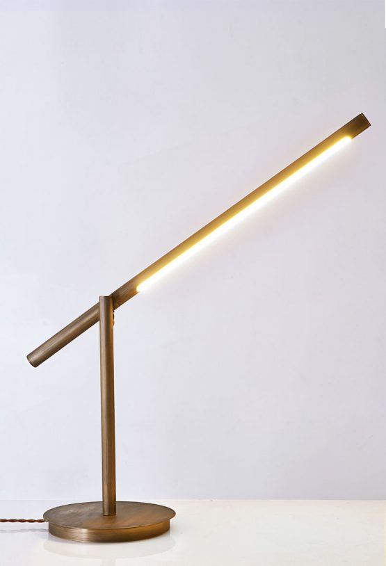 piment-rouge-custom-lighting-manufacturer-huro-brass-lamp
