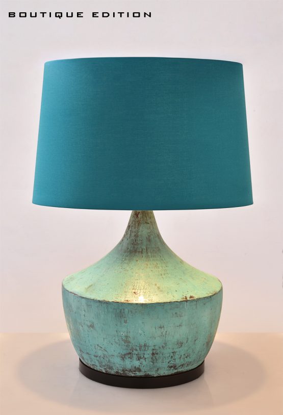 piment-rouge-lighting-manufacturer-aqccua-table-lamp-image