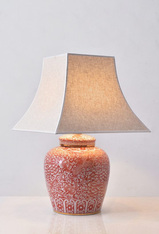 piment-rouge-lighting-manufacturer-red-flower-5-table-lamp-image piment-rouge-lighting-manufacturer-red-flower-5-table-lamp-image