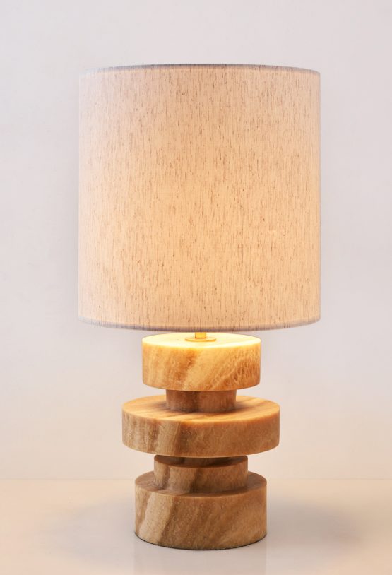 piment-rouge-lighting-manufacturer-sierra-onyx-1-table-lamp-image piment-rouge-lighting-manufacturer-sierra-onyx-1-table-lamp-image