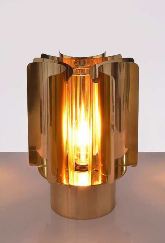 piment-rouge-lighting-manufacturer-layer-1-table-lamp-image piment-rouge-lighting-manufacturer-layer-1-table-lamp-image